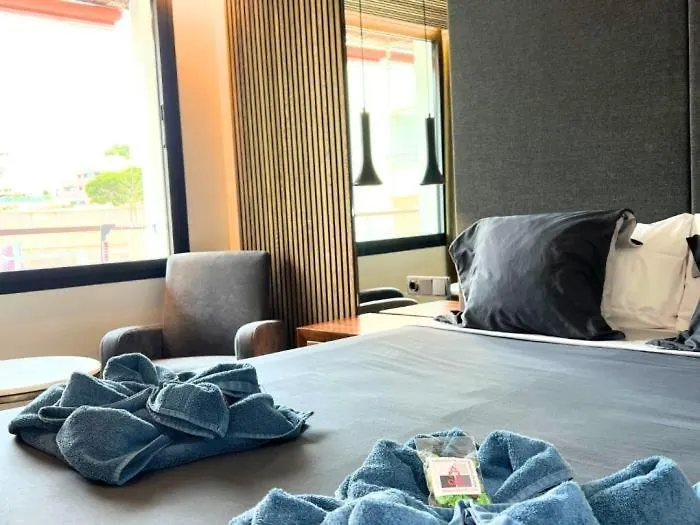 Rivendale 2 Bedroom 2 Bathroom With Balcony And Sea Views In The Nogalera Complex By Namaste Elite Torremolinos Spain