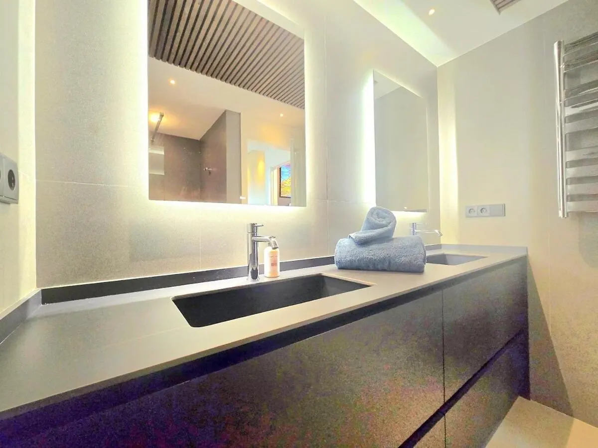 Rivendale 2 Bedroom 2 Bathroom With Balcony And Sea Views In The Nogalera Complex By Namaste Elite Torremolinos 0*,